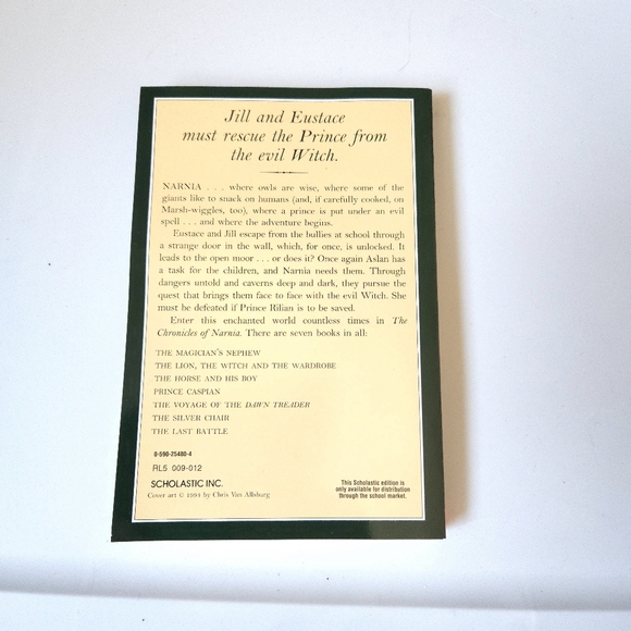 Scholastic The Silver Chair Book - Picture 3 of 7